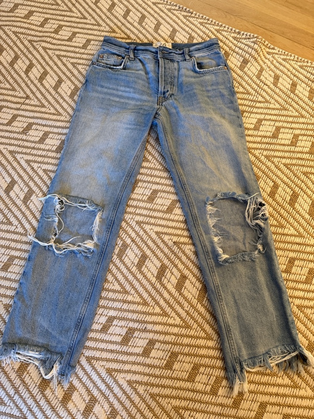 We The Free Distressed Jeans Size 24